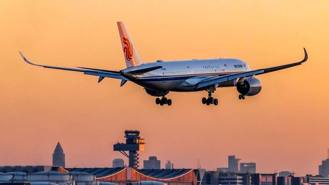 L'orizzonte è sempre in vista: l'aeroporto di Francoforte dista circa dodici chilometri dal centro della città.