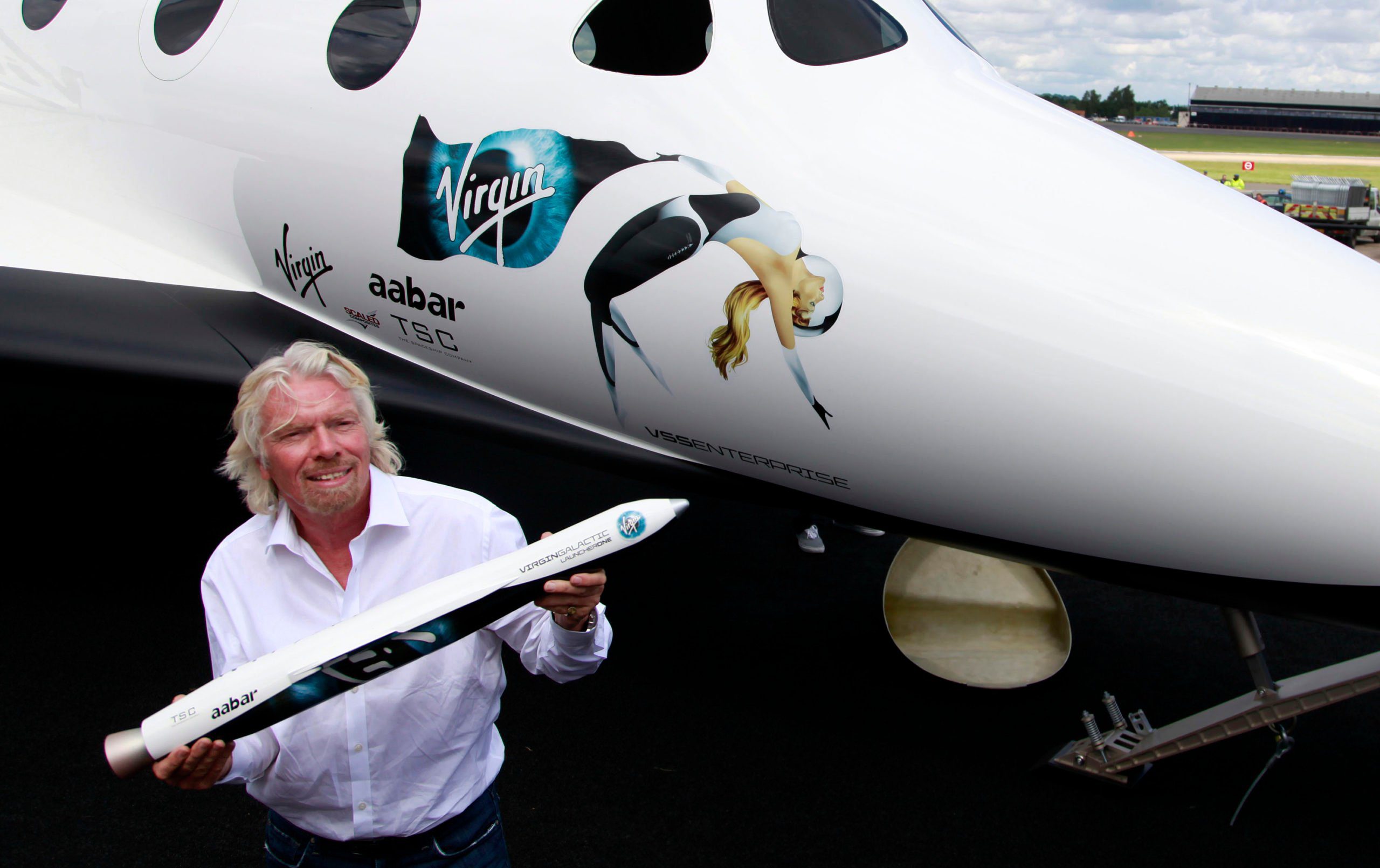 Richard Branson è noto per le sue citazioni motivazionali.  Non dovrebbe essere di umore così positivo in questo momento.  La sua azienda, Virgin Orbit, sta licenziando la maggior parte della sua forza lavoro.