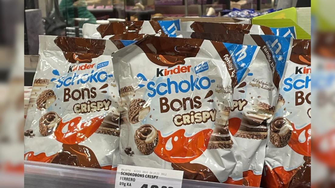 Buoni cioccolato Ferrero sullo scaffale del supermercato a 10,99 euro.