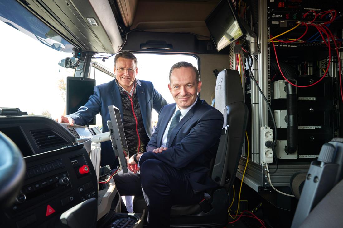 Guida autonoma del camion: inizia