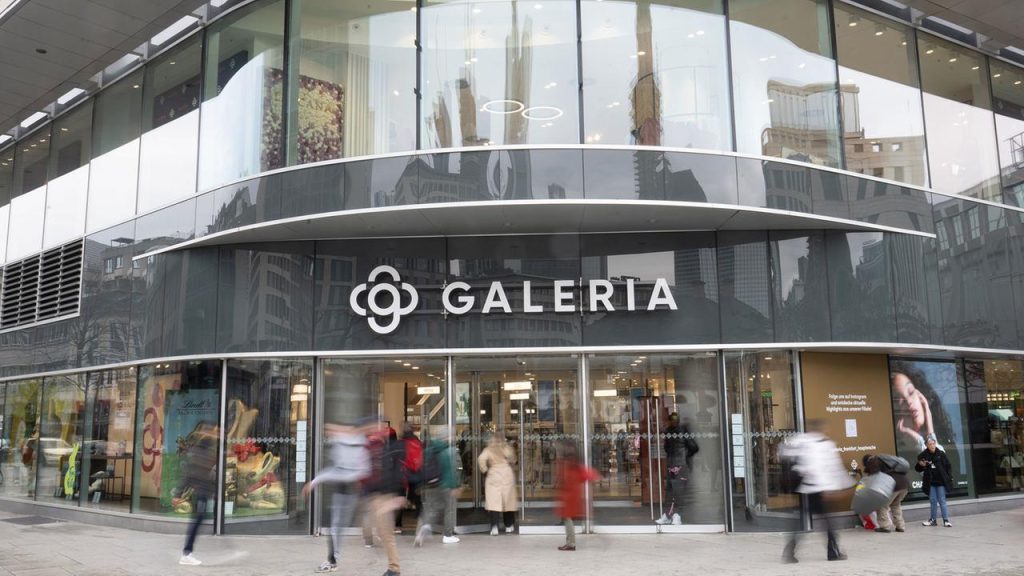 Il consorzio vuole acquisire la Galeria Karstadt Kaufhof